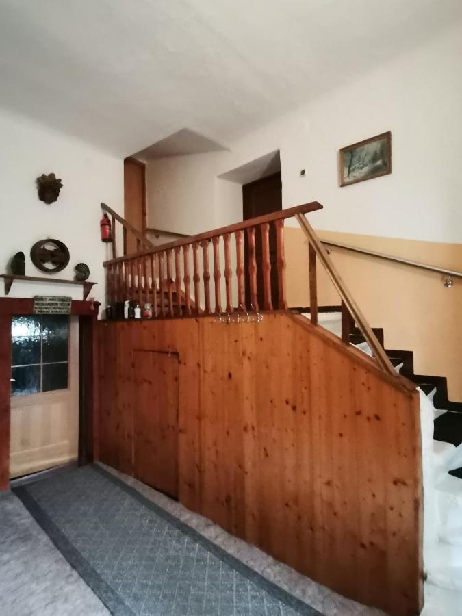 Apartman Ve Mlejne Нова-Бистржіце Екстер'єр фото