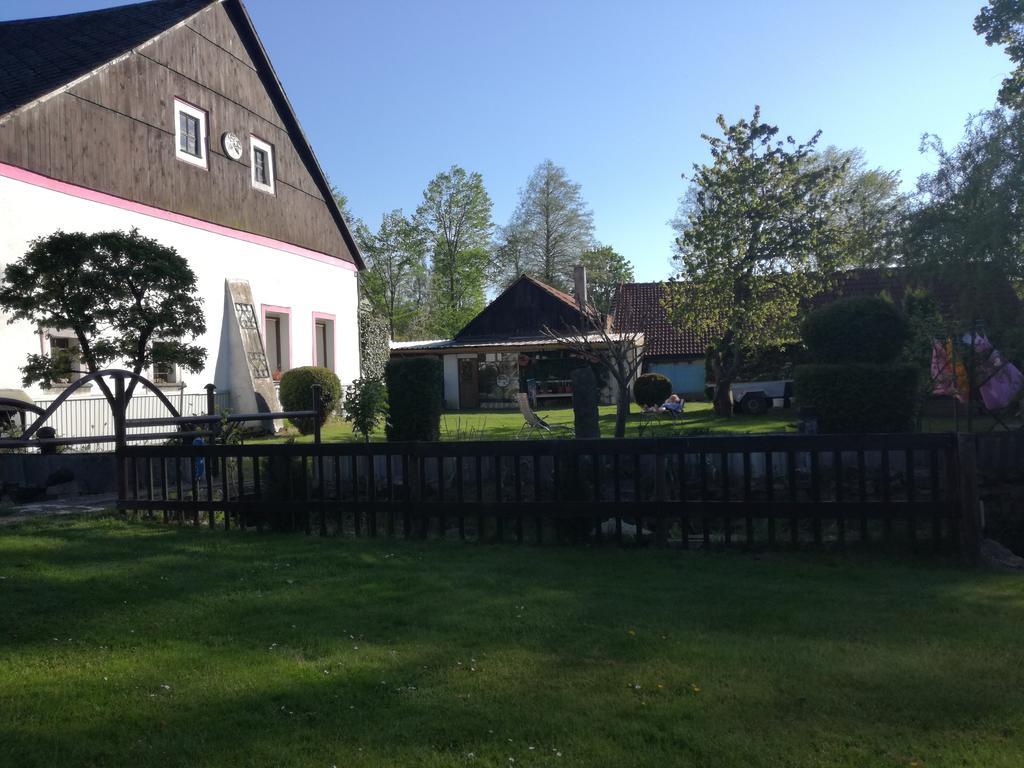 Apartman Ve Mlejne Нова-Бистржіце Екстер'єр фото